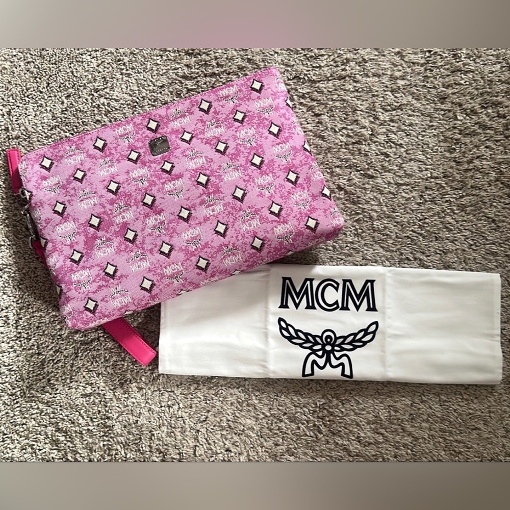 MCM PINK CLUTH / POUCH